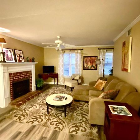 Trendy 2Bed 2 Bath Villa In The Village With King Bed Raleigh Eksteriør bilde
